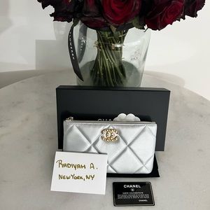 ♦️SOLD♦️BNIB CHANEL 19 O Case Pouch Quilted Lambskin Small